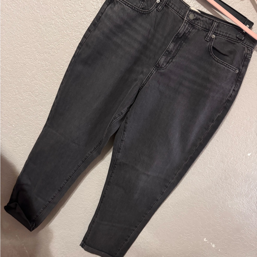 Universal Thread Black Ankle Jeans